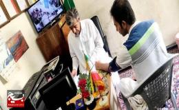 ارائه خدمات ویزیت رایگان در کمپ&zwnj;های ترک اعتیاد حاشیه شهر سراوان به همت بسیج جامعه پزشکی