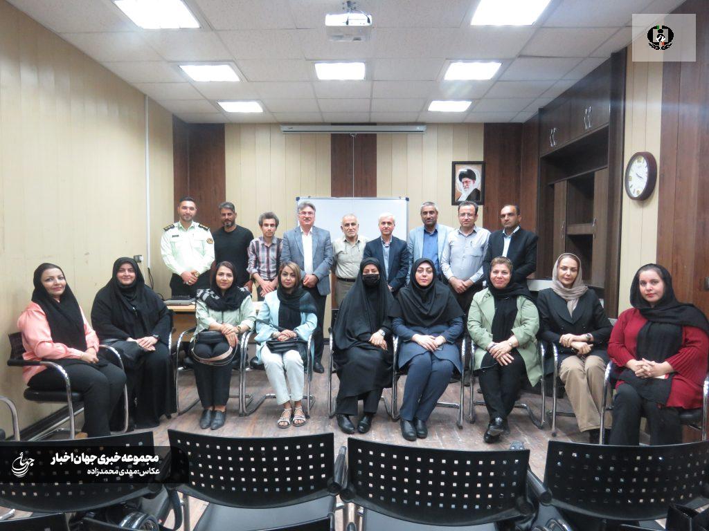 کارگاه &laquo;آشنایی با آسیب&zwnj;ها و تهدیدات فضای مجازی&raquo; در خوزستان برگزار شد