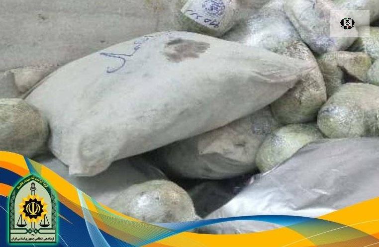 دستگیری ۴ نفر و کشف ۴۵ کیلوگرم تریاک در شیراز