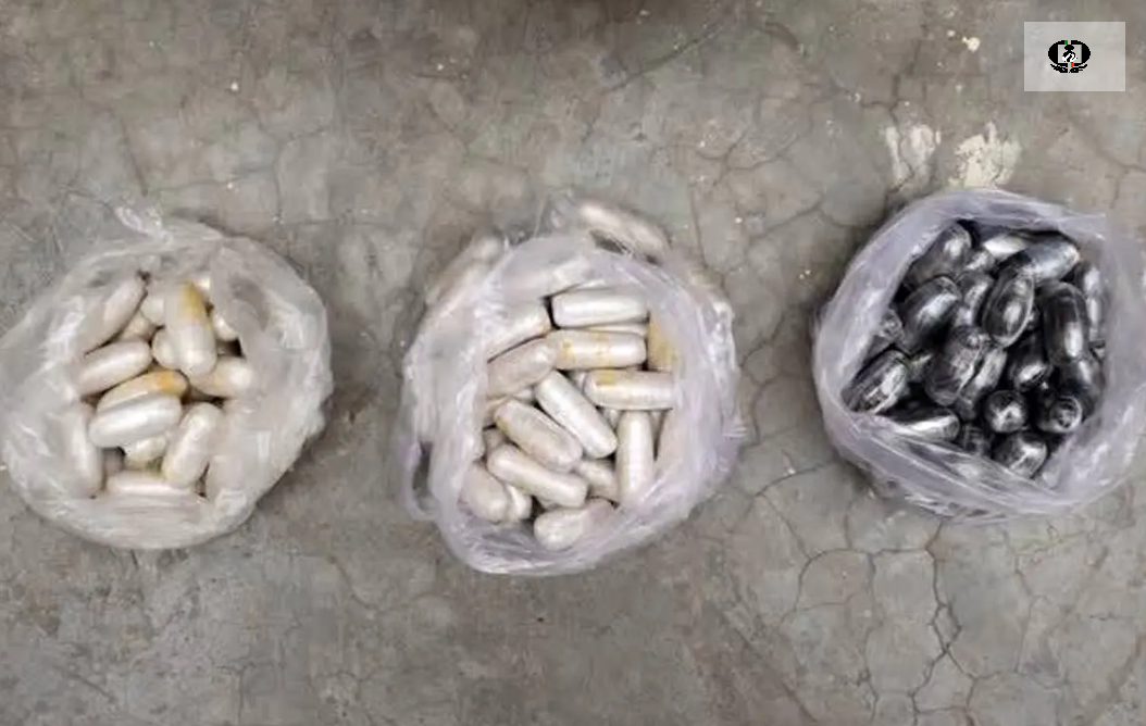 کشف ۳۹ بسته هروئین از معده مسافر