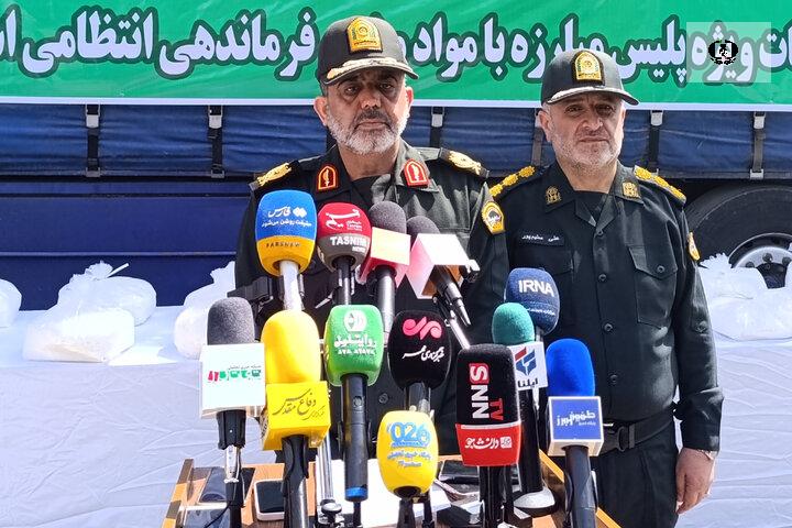 کشف 390 کیلوگرم شیشه از یک باند قاچاق مواد مخدر در البرز