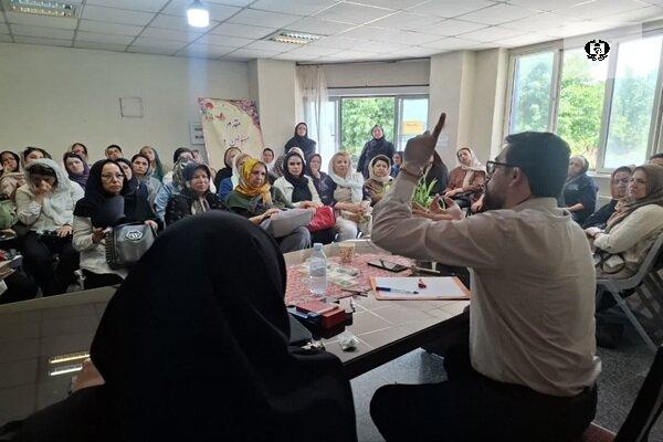 برگزاری کارگاه آموزشی پیشگیری از اعتیاد برای خانواده&zwnj;ها در پارک بانوان شمس تبریزی