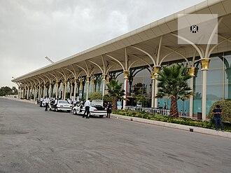کشف 10 کیلو مواد مخدر در فرودگاه مشهد