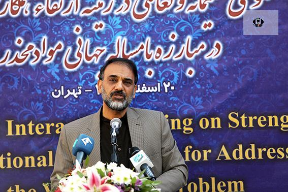 کشت و تولید مواد افیونی در افغانستان رو به فزونی است