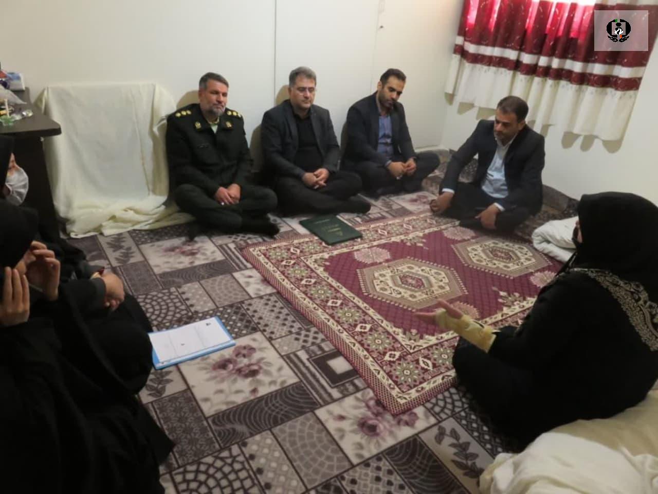دیدار با خانواده شهید مبارزه با مواد مخدر