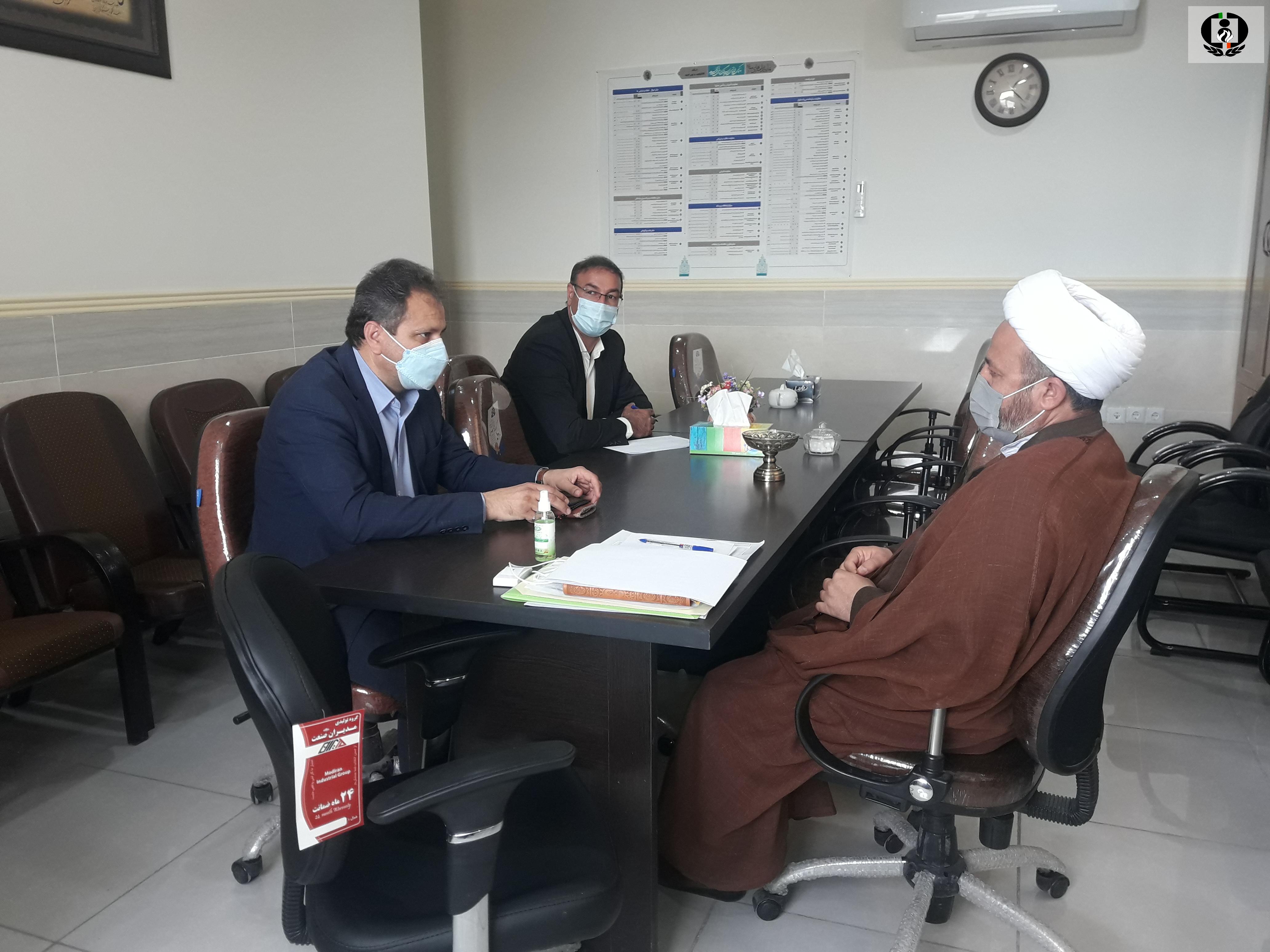 نشست تعاملی دبیر شورا و رئیس شورای سیاست گذاری ائمه جمعه استان در شهر یاسوج برگزار شد