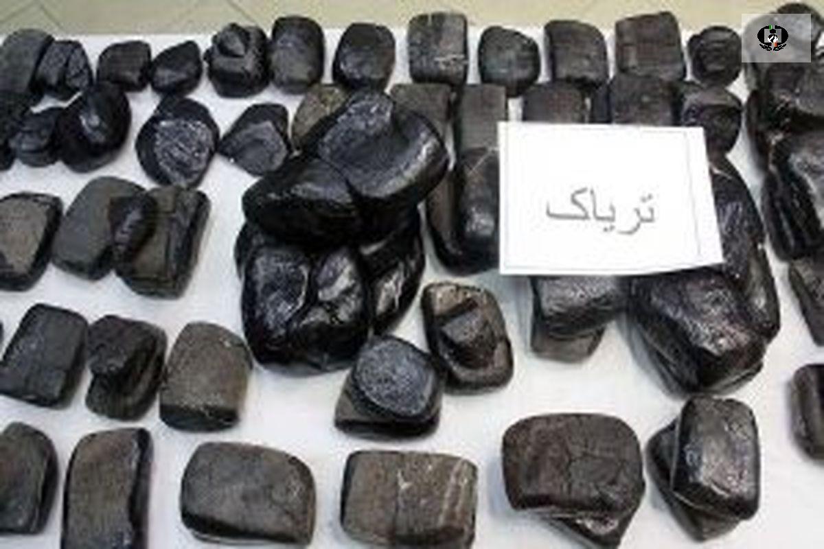 ناکامی قاچاقچی حامل ۹۳ کیلوگرم مواد مخدر در ایستگاه شهید مدنی یزد