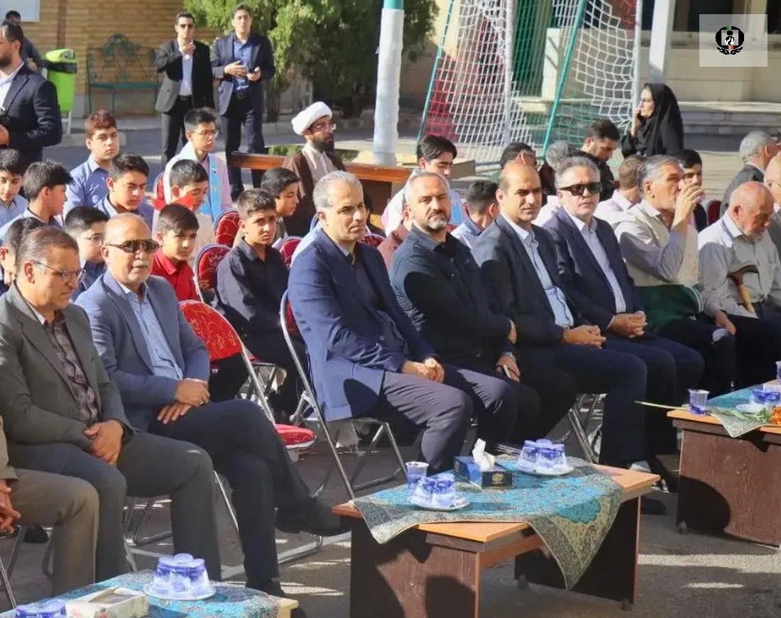 زنگ یاریگری هم&zwnj;زمان با بازگشایی مدارس استان سمنان به صدا در آمد